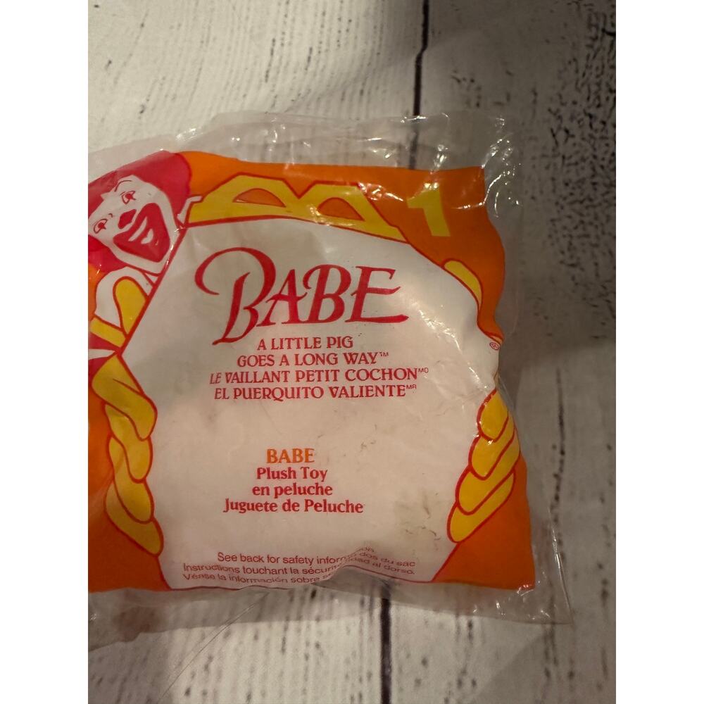 McDonalds 1995 Babe A Little Pig Plush Toy NWT